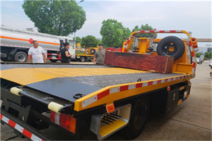 陵水附近拖车电话号码服务