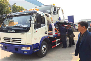 陵水汽车道路救援拖车价格
